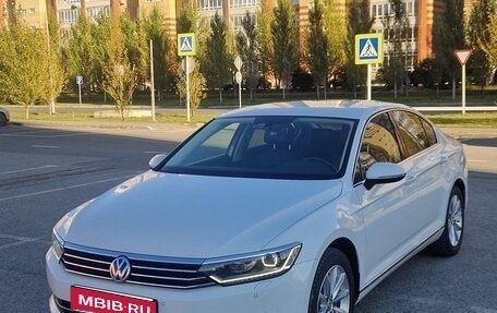Volkswagen Passat B8 рестайлинг, 2015 год, 1 900 000 рублей, 1 фотография