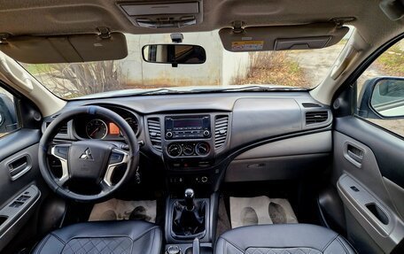 Mitsubishi L200 IV рестайлинг, 2017 год, 1 999 999 рублей, 15 фотография