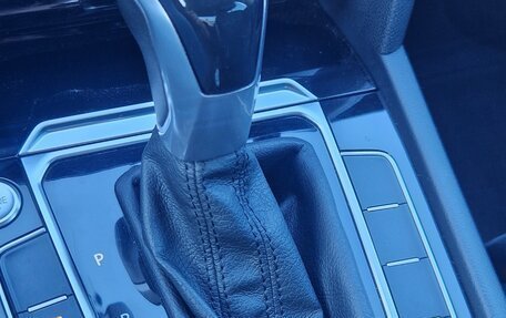 Volkswagen Passat B8 рестайлинг, 2015 год, 1 900 000 рублей, 13 фотография