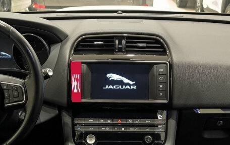 Jaguar F-Pace, 2016 год, 2 650 000 рублей, 19 фотография