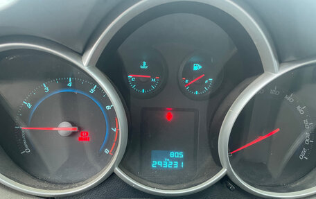 Chevrolet Cruze II, 2010 год, 529 000 рублей, 5 фотография