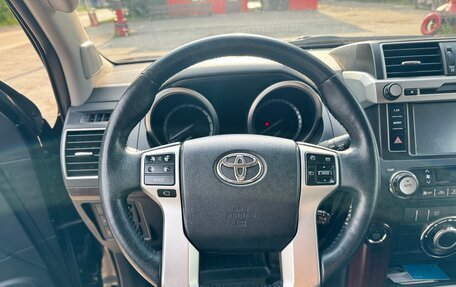 Toyota Land Cruiser Prado 150 рестайлинг 2, 2016 год, 4 250 000 рублей, 6 фотография