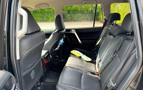 Toyota Land Cruiser Prado 150 рестайлинг 2, 2016 год, 4 250 000 рублей, 11 фотография