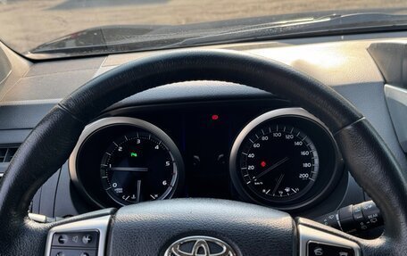 Toyota Land Cruiser Prado 150 рестайлинг 2, 2016 год, 4 250 000 рублей, 15 фотография