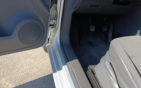 Volkswagen Caddy III рестайлинг, 2011 год, 900 000 рублей, 13 фотография