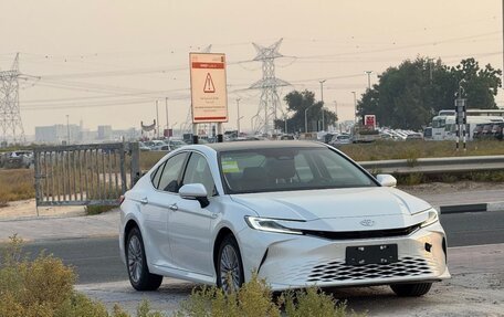 Toyota Camry, 2025 год, 4 400 000 рублей, 4 фотография