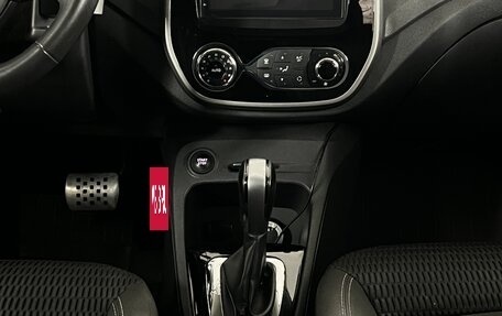 Renault Kaptur I рестайлинг, 2019 год, 1 630 000 рублей, 18 фотография