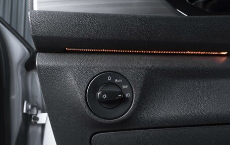 Volkswagen Jetta VII, 2019 год, 1 799 000 рублей, 18 фотография