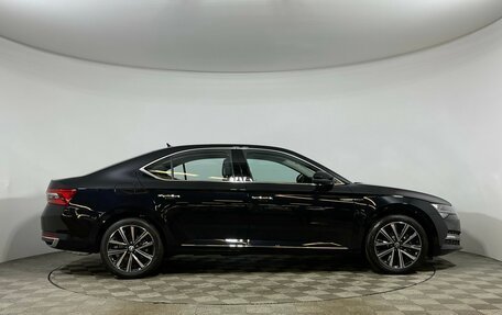 Skoda Superb III рестайлинг, 2025 год, 4 600 000 рублей, 5 фотография