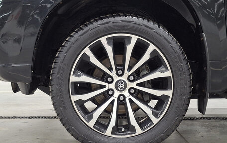 Toyota Land Cruiser Prado 150 рестайлинг 2, 2016 год, 2 950 000 рублей, 22 фотография