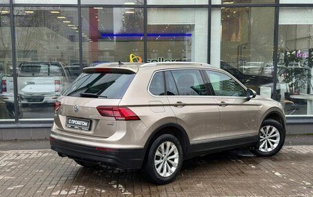 Volkswagen Tiguan II, 2017 год, 2 445 000 рублей, 8 фотография