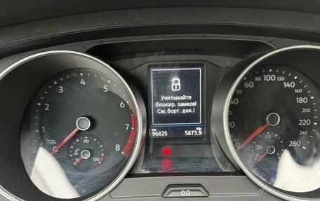 Volkswagen Tiguan II, 2017 год, 2 445 000 рублей, 13 фотография