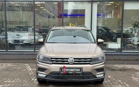 Volkswagen Tiguan II, 2017 год, 2 445 000 рублей, 2 фотография