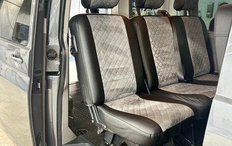 Volkswagen Caravelle T5, 2012 год, 2 200 000 рублей, 8 фотография