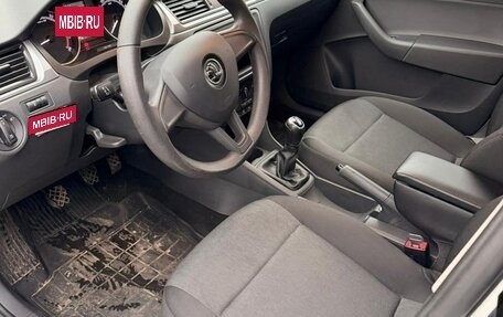 Skoda Rapid I, 2018 год, 880 000 рублей, 6 фотография