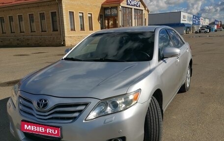 Toyota Camry, 2011 год, 1 100 000 рублей, 1 фотография
