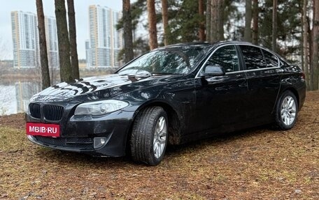 BMW 5 серия, 2011 год, 1 400 000 рублей, 4 фотография