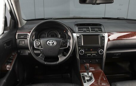Toyota Camry, 2012 год, 1 590 000 рублей, 6 фотография