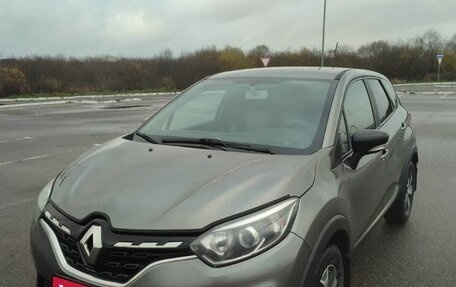 Renault Kaptur I рестайлинг, 2020 год, 1 450 000 рублей, 2 фотография