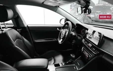 KIA K5 II, 2017 год, 1 470 000 рублей, 10 фотография