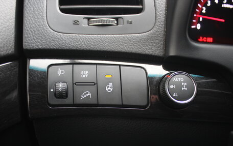 KIA Mohave I, 2016 год, 2 250 000 рублей, 24 фотография