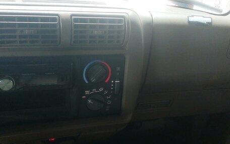 Chevrolet Blazer II рестайлинг, 1997 год, 500 000 рублей, 2 фотография