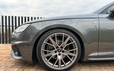 Audi A4, 2019 год, 2 720 000 рублей, 9 фотография