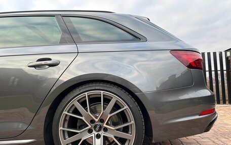 Audi A4, 2019 год, 2 720 000 рублей, 10 фотография