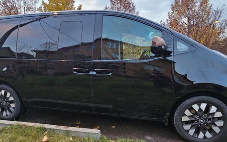 Hyundai Staria, 2023 год, 7 600 000 рублей, 3 фотография