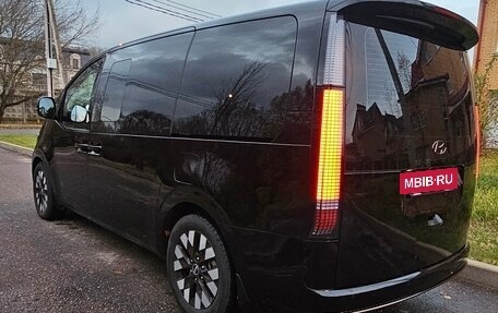 Hyundai Staria, 2023 год, 7 600 000 рублей, 5 фотография