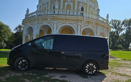 Hyundai Staria, 2023 год, 7 600 000 рублей, 16 фотография