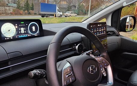 Hyundai Staria, 2023 год, 7 600 000 рублей, 15 фотография