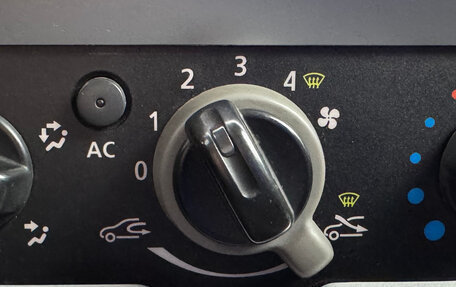 Renault Sandero I, 2012 год, 699 000 рублей, 18 фотография