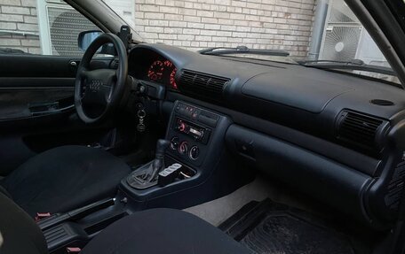 Audi A4, 1995 год, 200 000 рублей, 8 фотография