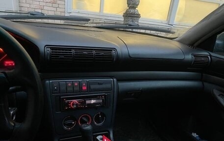 Audi A4, 1995 год, 200 000 рублей, 13 фотография