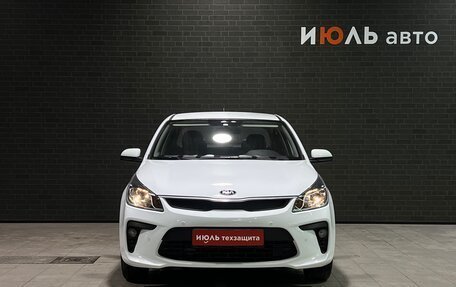 KIA Rio IV, 2018 год, 1 360 000 рублей, 2 фотография