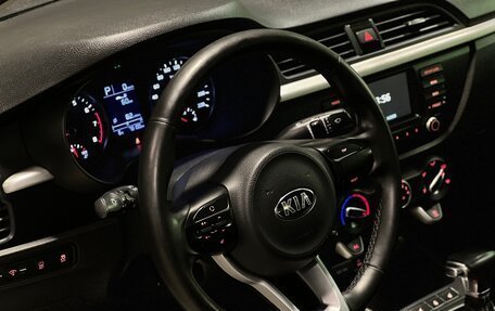 KIA Rio IV, 2018 год, 1 360 000 рублей, 10 фотография