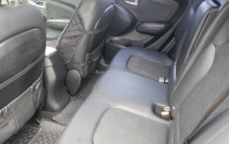 Hyundai ix35 I рестайлинг, 2011 год, 865 000 рублей, 9 фотография