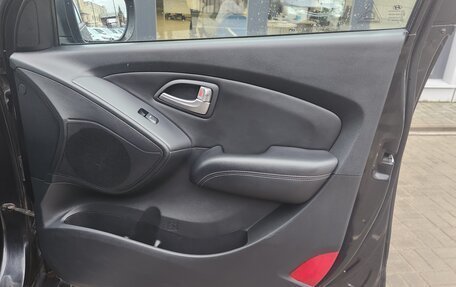 Hyundai ix35 I рестайлинг, 2011 год, 865 000 рублей, 13 фотография