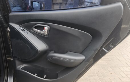 Hyundai ix35 I рестайлинг, 2011 год, 865 000 рублей, 11 фотография