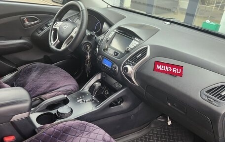 Hyundai ix35 I рестайлинг, 2011 год, 865 000 рублей, 14 фотография