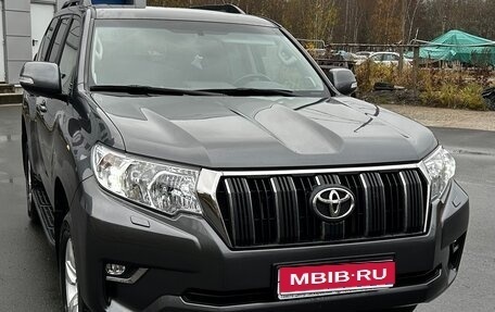 Toyota Land Cruiser Prado 150 рестайлинг 2, 2020 год, 5 950 000 рублей, 1 фотография