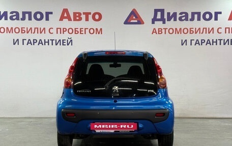 Peugeot 107 I рестайлинг, 2012 год, 399 000 рублей, 4 фотография