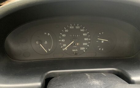 Mazda 323, 1997 год, 135 000 рублей, 13 фотография