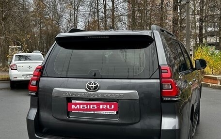 Toyota Land Cruiser Prado 150 рестайлинг 2, 2020 год, 5 950 000 рублей, 3 фотография