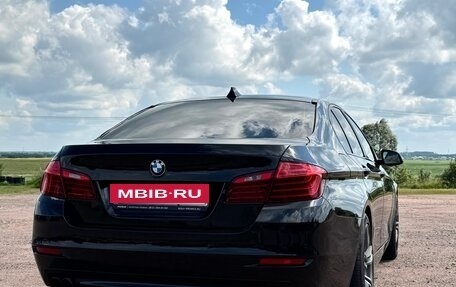 BMW 5 серия, 2016 год, 1 880 000 рублей, 2 фотография