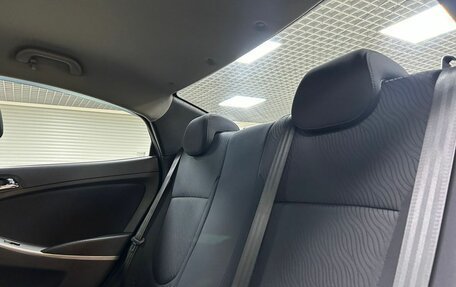 Hyundai Solaris II рестайлинг, 2011 год, 812 000 рублей, 13 фотография