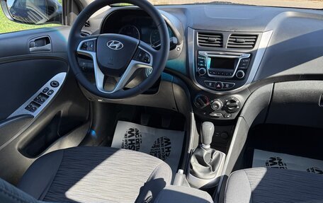 Hyundai Solaris II рестайлинг, 2015 год, 990 000 рублей, 7 фотография