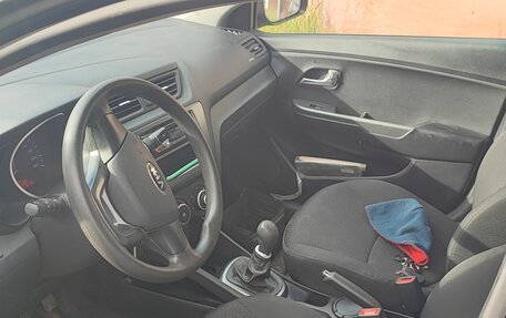 KIA Rio III рестайлинг, 2013 год, 900 000 рублей, 6 фотография