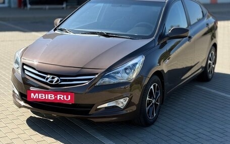 Hyundai Solaris II рестайлинг, 2015 год, 990 000 рублей, 3 фотография